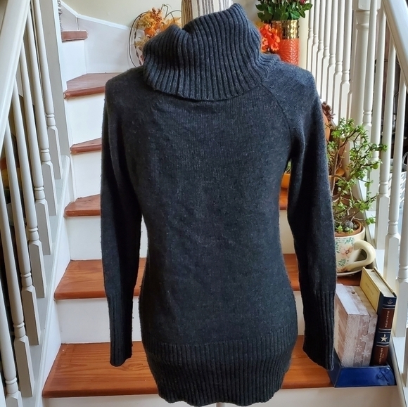 Valerie Bertinelli Dark Gray Wool Turtleneck Sweater Size S - Picture 4 of 5